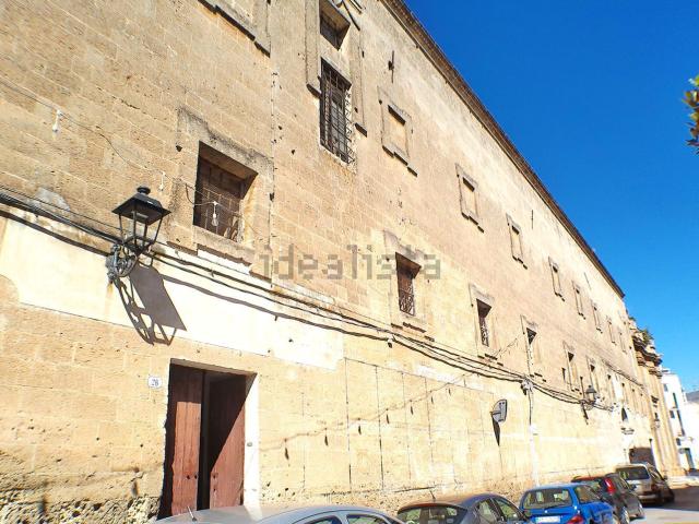 Villetta indipendente in vendita di 470 m² in Vico Ludovico Omodei, 26