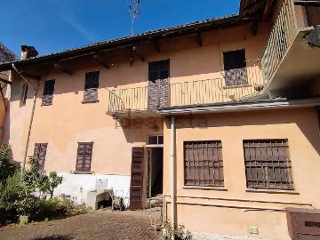 Villetta indipendente in vendita di 470 m² in Corso Insurrezione