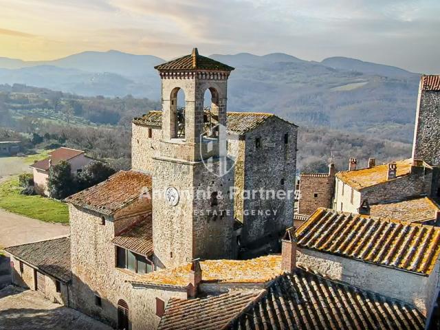 Villetta indipendente in vendita di 470 m² in Frazione Izzalini, 14