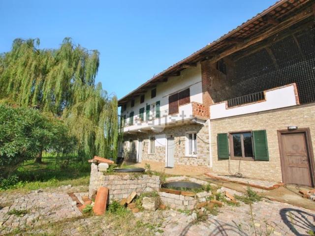 Villetta indipendente in vendita di 470 m² in Strada Lotti, 40