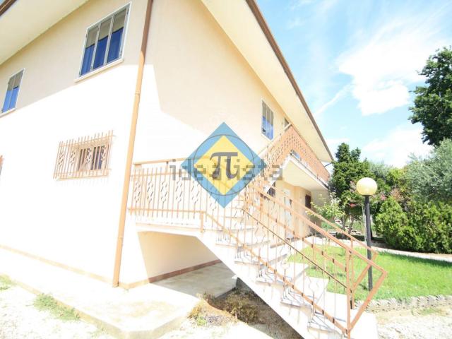 Villetta indipendente in vendita di 475 m² in Via Levada, 75