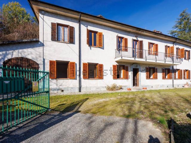 Villetta indipendente in vendita di 475 m² in Strada del Ponte Verde