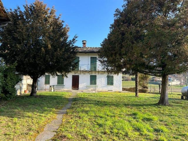 Villetta indipendente in vendita di 475 m² in Strada Vecchia di Bricherasio