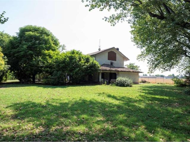 Villetta indipendente in vendita di 480 m²