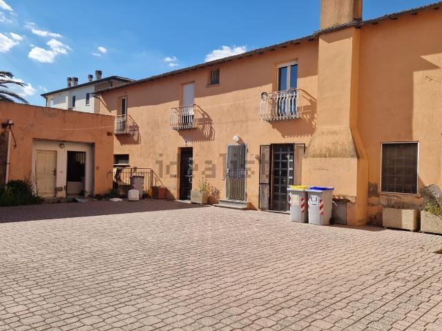 Villetta indipendente in vendita di 480 m² in Via Assisi