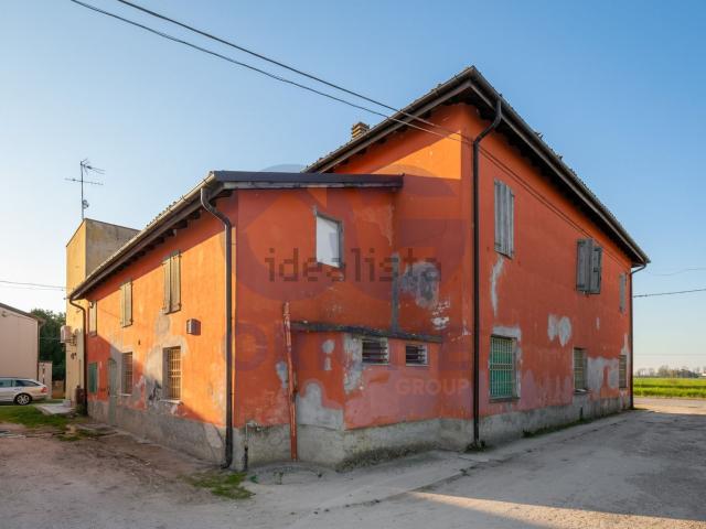 Villetta indipendente in vendita di 480 m² in Via Scorsuro