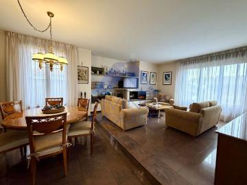 Villetta indipendente in vendita di 482 m² in Via Indipendenza, 8