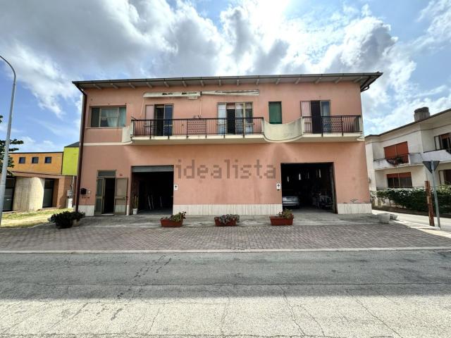 Villetta indipendente in vendita di 483 m²