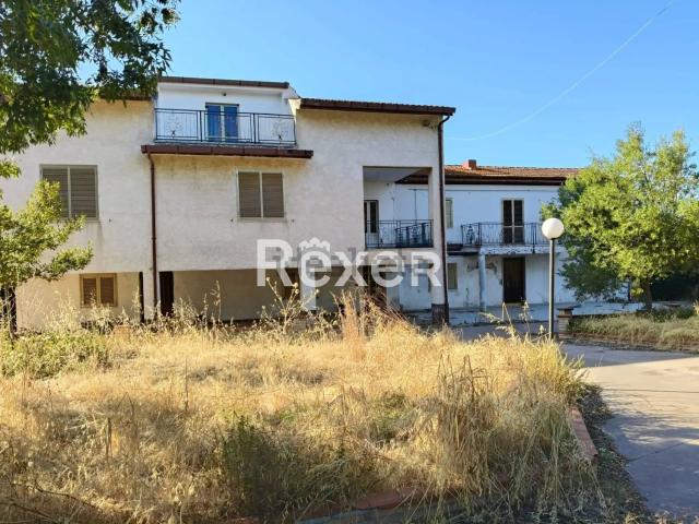 Villetta indipendente in vendita di 483 m² in Via Colledonne