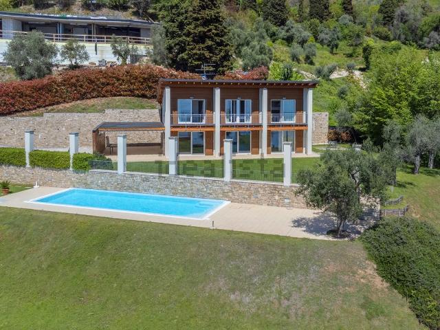 Villetta indipendente in vendita di 486 m²