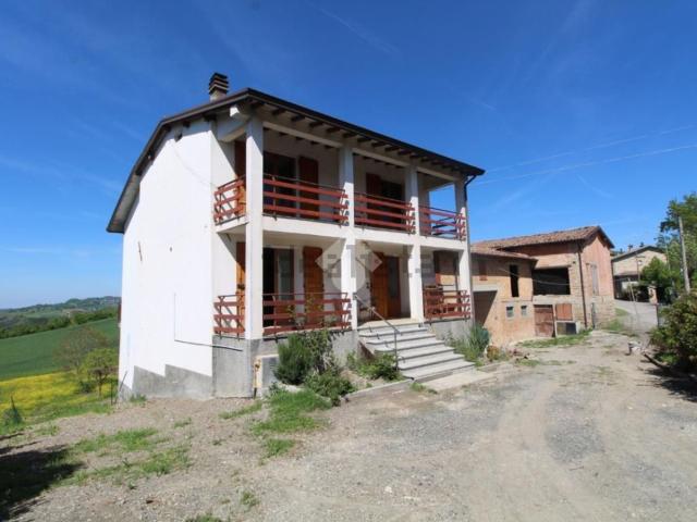 Villetta indipendente in vendita di 486 m² in Strada Lodrignano, 14