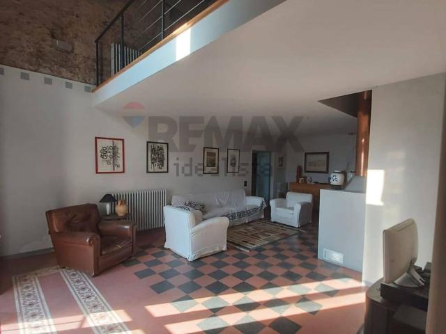 Villetta indipendente in vendita di 488 m² in Via Interna, 87