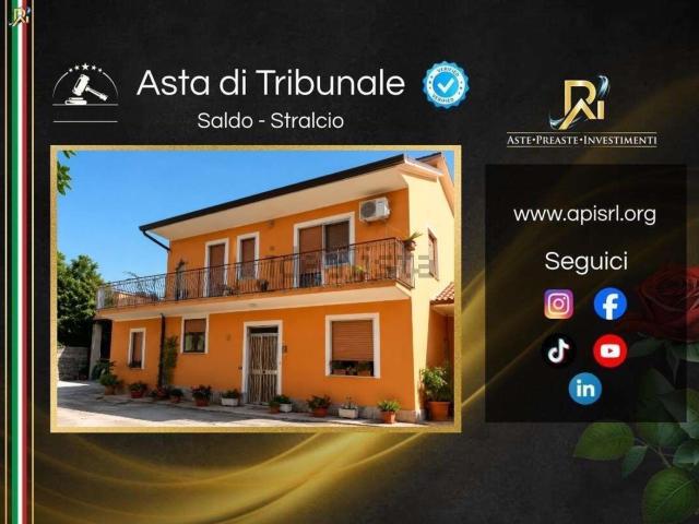 Villetta indipendente in vendita di 489 m² in Via Castelluccio, 5