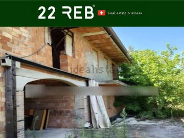 Villetta indipendente in vendita di 489 m² in Via Lova