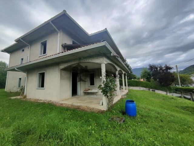 Villetta indipendente in vendita di 490 m²