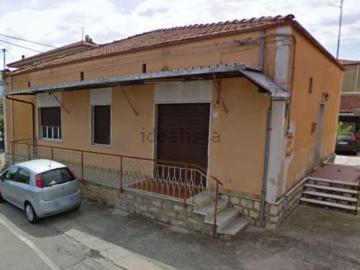Villetta indipendente in vendita di 490 m² in Via Leonardo da Vinci