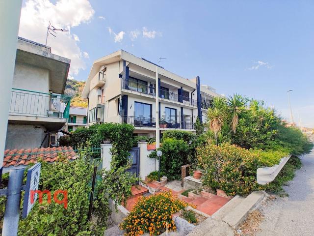 Villetta indipendente in vendita di 490 m² in Via Nazionale, 45