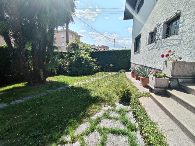 Villetta indipendente in vendita di 490 m² in Corso Valsesia, 34