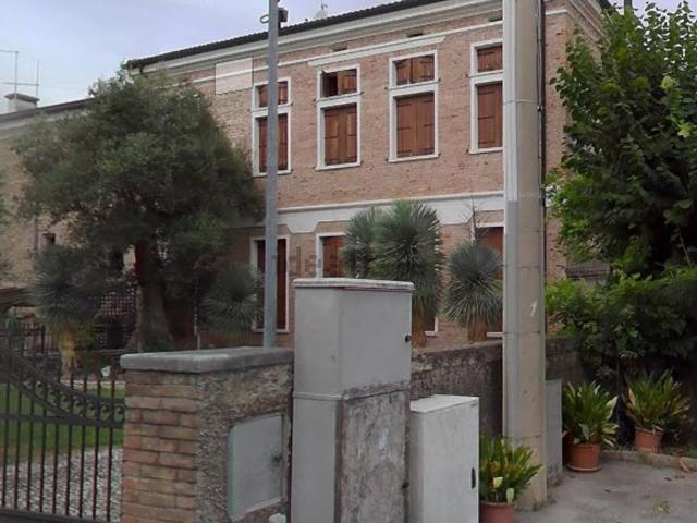 Villetta indipendente in vendita di 494 m² in Via San Michele, 10