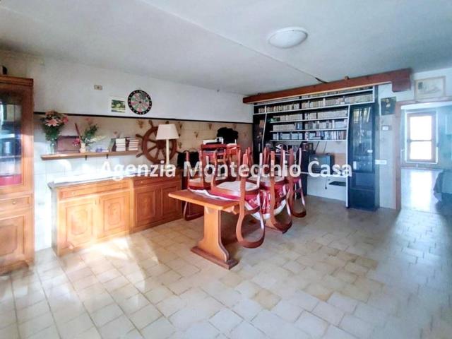 Villetta indipendente in vendita di 494 m² in Via Sant&apos  Egidio