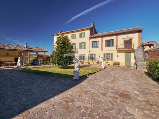 Villetta indipendente in vendita di 494 m² in Strada Santa Maria, 52