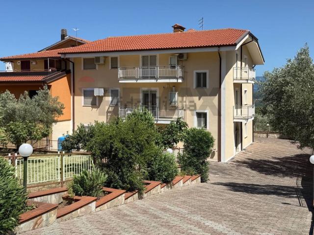 Villetta indipendente in vendita di 495 m² in Contrada Valli
