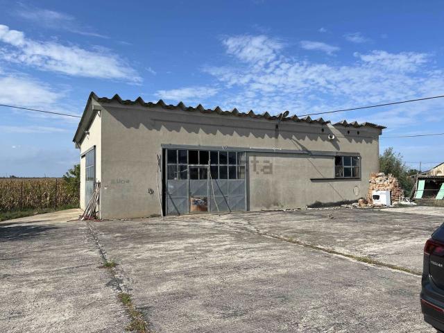 Villetta indipendente in vendita di 496 m² in Località San Gaetano, 8