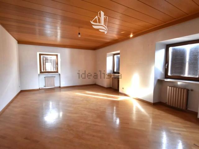 Villetta indipendente in vendita di 499 m² in Via Nazionale, 61