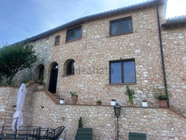 Villetta indipendente in vendita di 500 m²