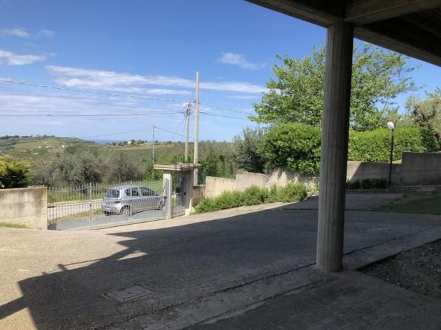 Villetta indipendente in vendita di 500 m²