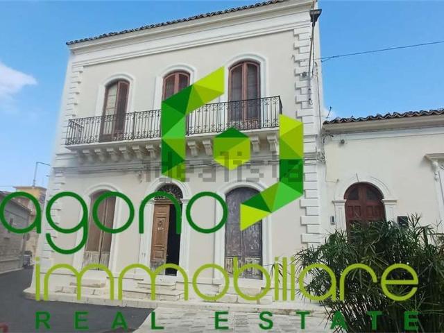 Villetta indipendente in vendita di 500 m²