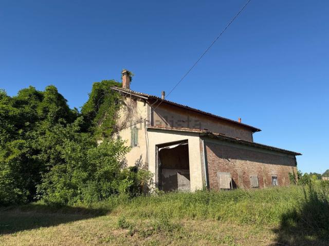 Villetta indipendente in vendita di 500 m² in Via Corticella, 15