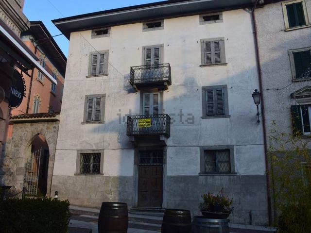 Villetta indipendente in vendita di 500 m² in Via Cavagnis