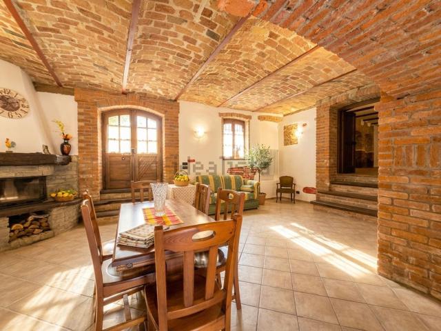 Villetta indipendente in vendita di 500 m² in Via Cassigliane