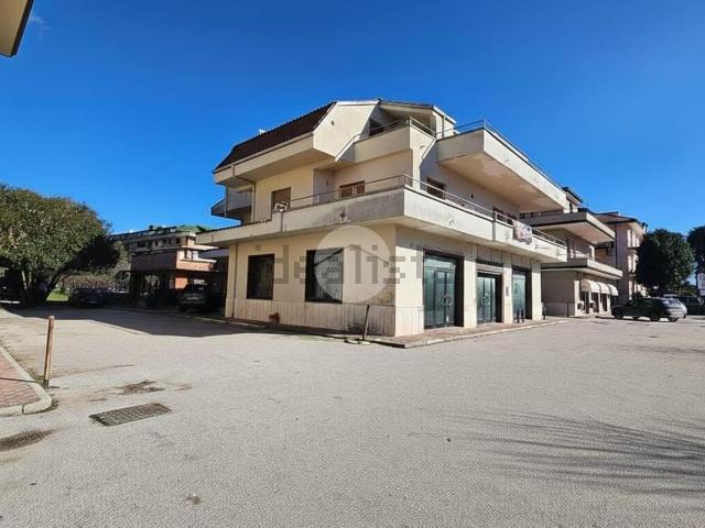 Villetta indipendente in vendita di 500 m² in Via Benevento, 67