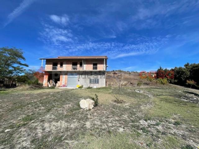Villetta indipendente in vendita di 500 m² in Via Delle Mattine, 85