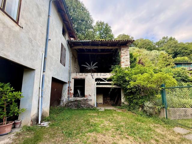Villetta indipendente in vendita di 500 m² in Via Fontana