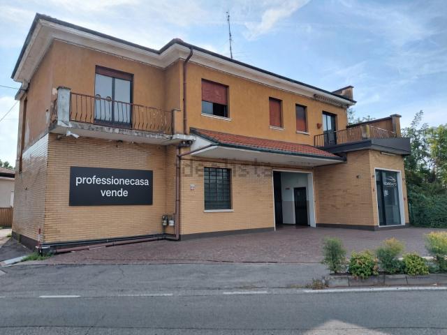 Villetta indipendente in vendita di 500 m² in Via Legnano, 2