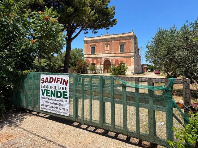 Villetta indipendente in vendita di 500 m² in Via San Giorgio Martire, 29
