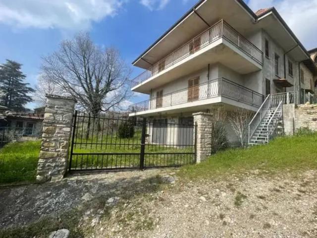 Villetta indipendente in vendita di 500 m² in Via Provinciale