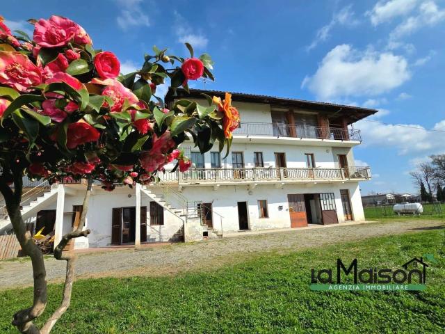 Villetta indipendente in vendita di 500 m² in Via Rivarotta, 20