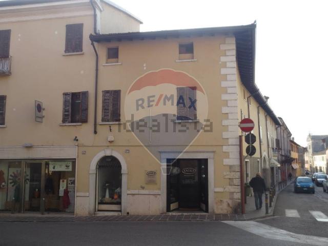 Villetta indipendente in vendita di 500 m² in Via Zanardelli, 1
