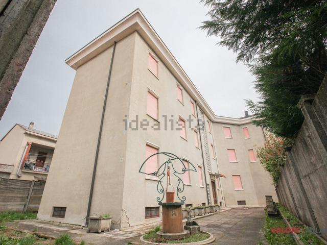 Villetta indipendente in vendita di 500 m² in Viale Monza, 58
