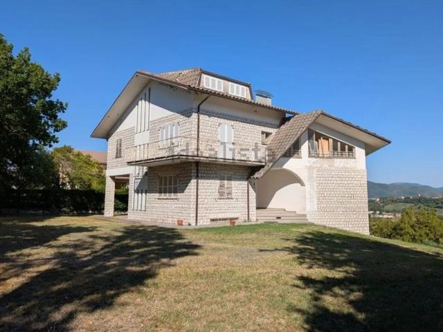 Villetta indipendente in vendita di 500 m² in Località Aia Cupa, 20