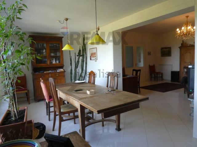 Villetta indipendente in vendita di 504 m²