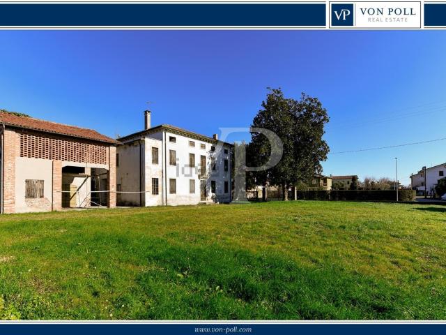 Villetta indipendente in vendita di 509 m² in Via Rigoletto