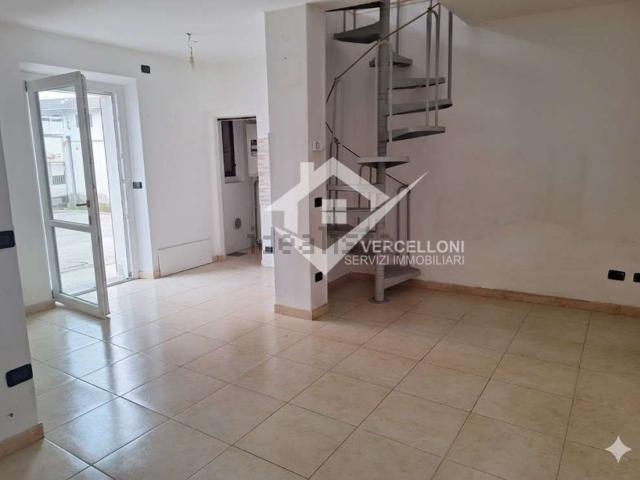 Villetta indipendente in vendita di 50 m² in Via Fatti