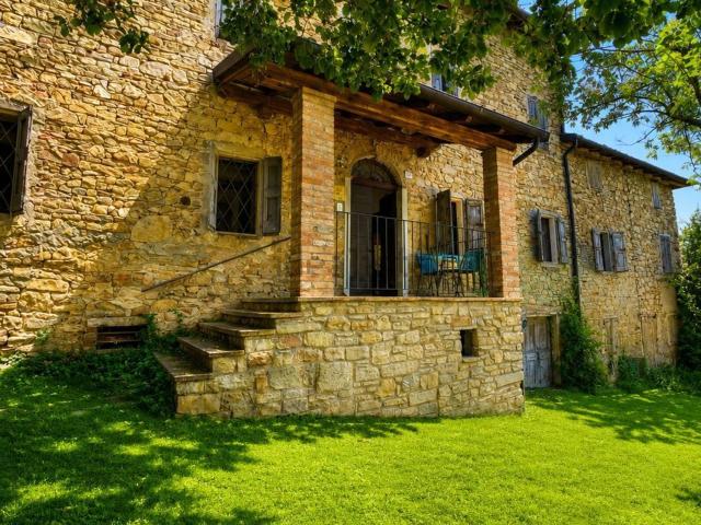 Villetta indipendente in vendita di 510 m² in Via Carano, 4