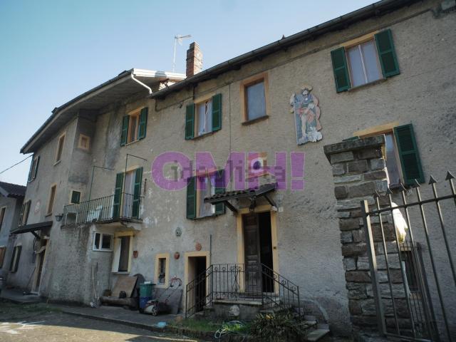 Villetta indipendente in vendita di 510 m² in Via G. Mazzini, 1