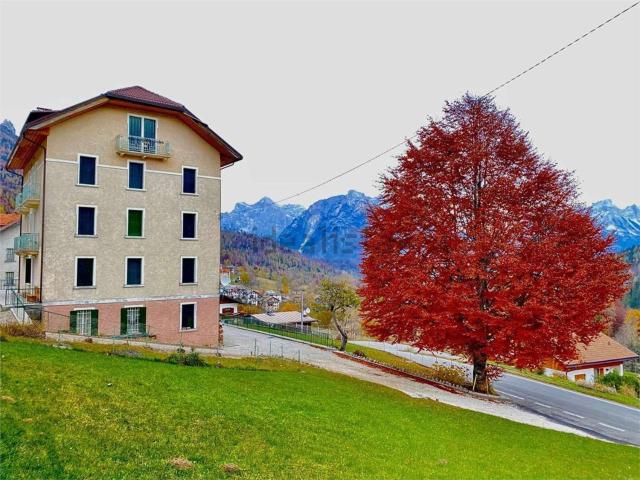 Villetta indipendente in vendita di 510 m² in Via Foch, 22